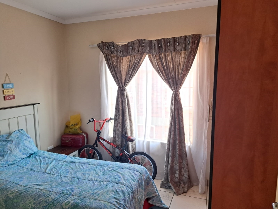 3 Bedroom Property for Sale in Waterval East North West